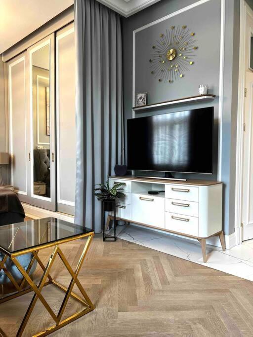 Studio Apartment In The Center Of Riga Exterior photo
